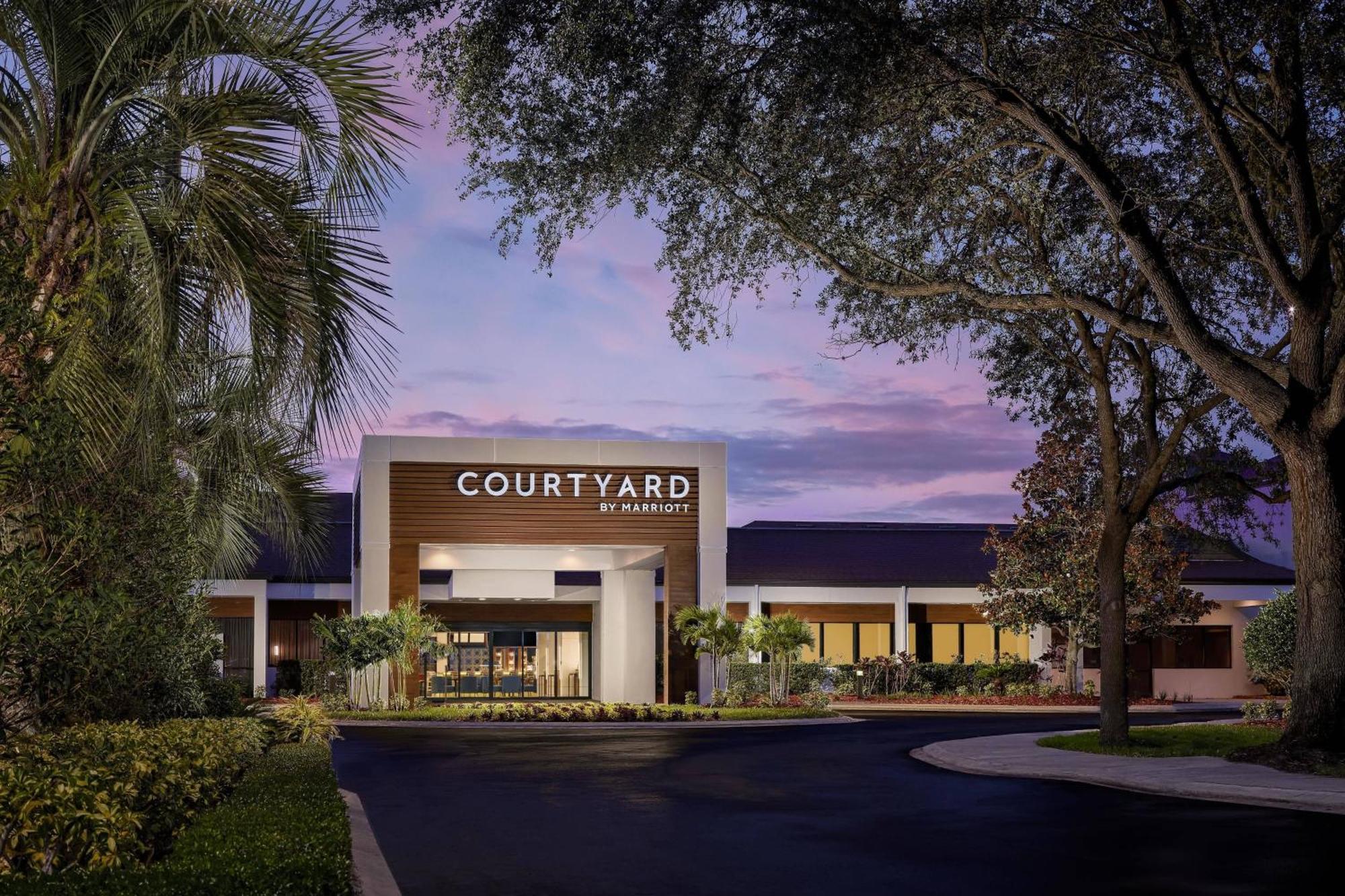 Courtyard By Marriott Orlando Lake Buena Vista At Vista Centre Eksteriør bilde